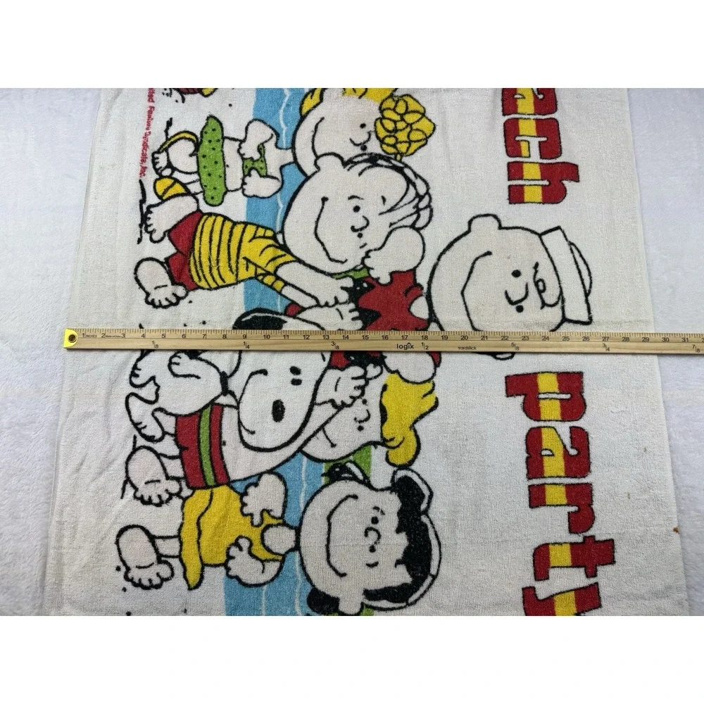 Vintage Jay Franco Peanuts Snoopy Beach Party Beach Towel 50
